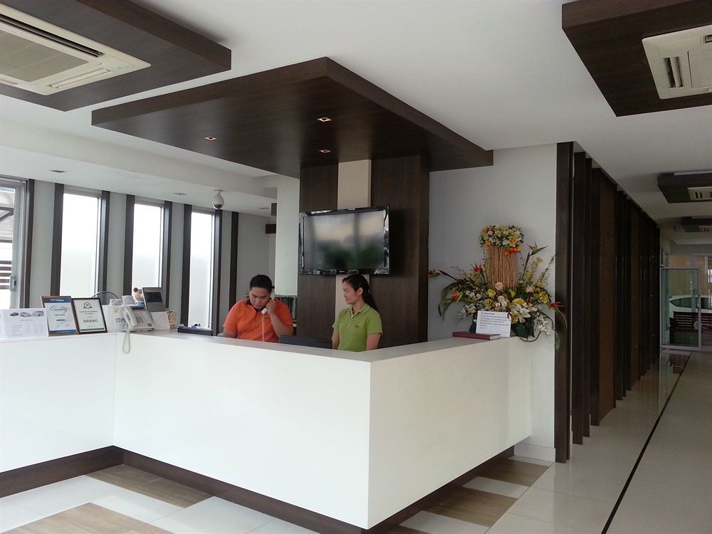 April Suites Pattaya Extérieur photo